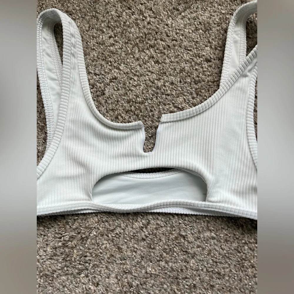 Frankies Bikinis Women’s White Cream Swimsuit Bikini Top Small